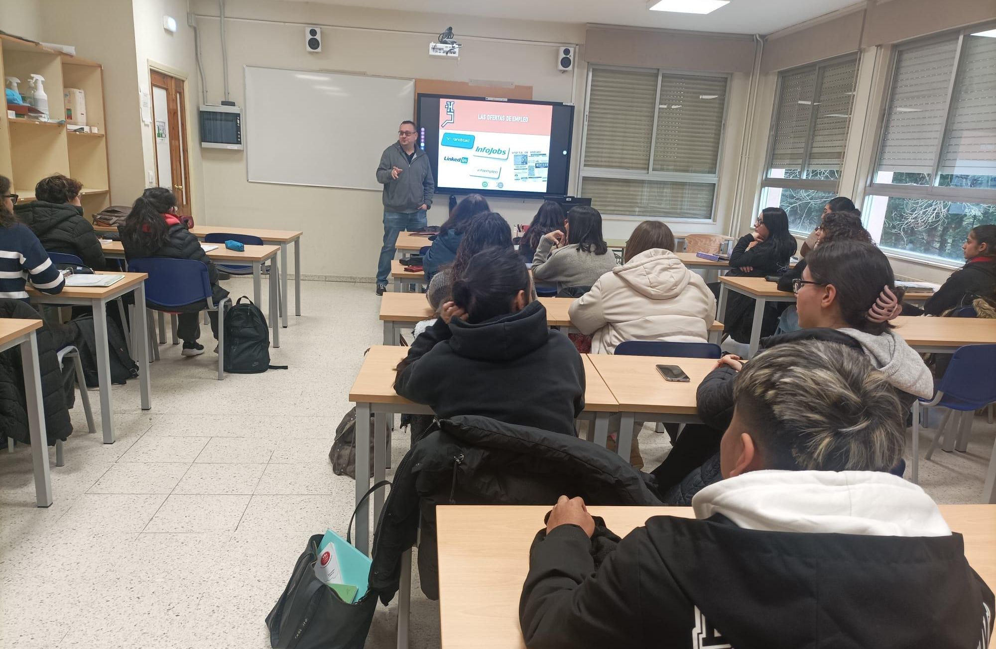 EMPRENDIMIENTO CIFP CERDEÑO: TALLER CON VALNALON